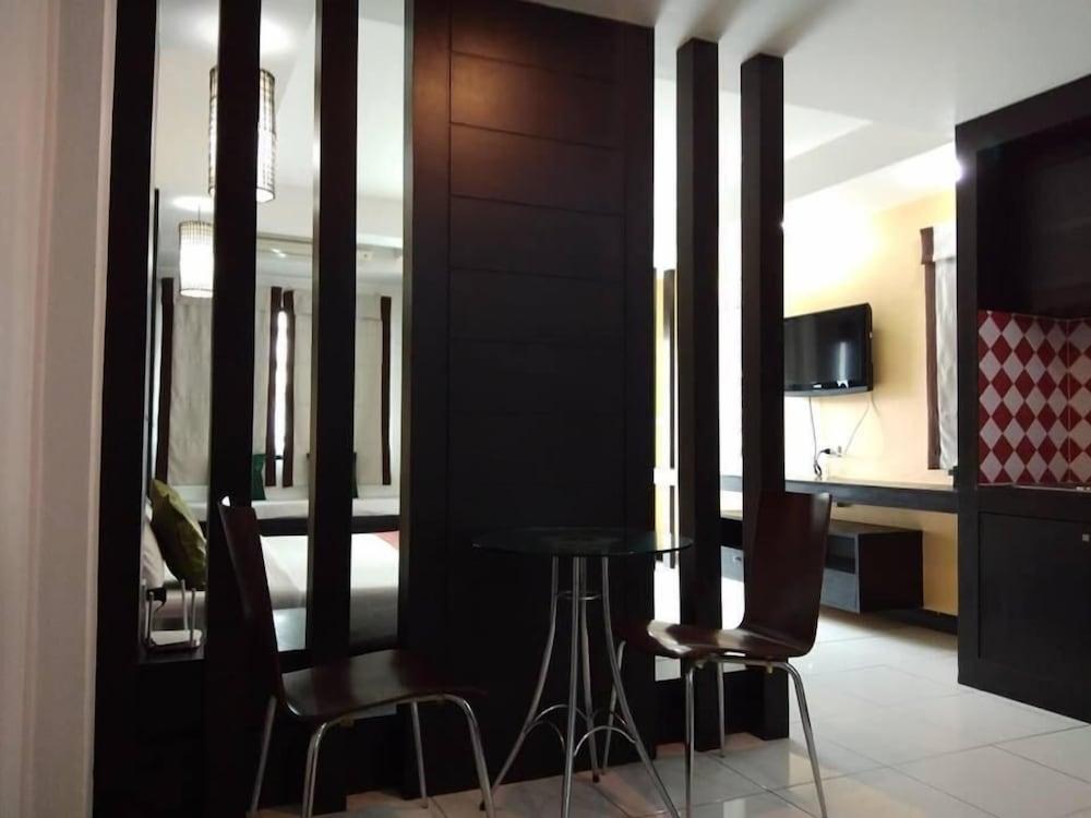 Hotel Amber residencia Phuket Exterior foto