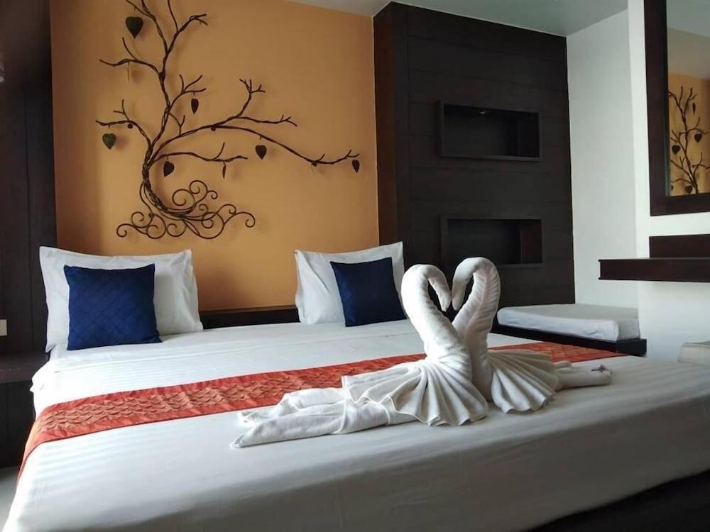 Hotel Amber residencia Phuket Exterior foto