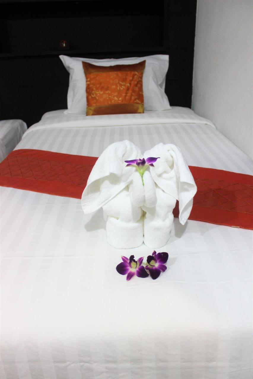 Hotel Amber residencia Phuket Exterior foto