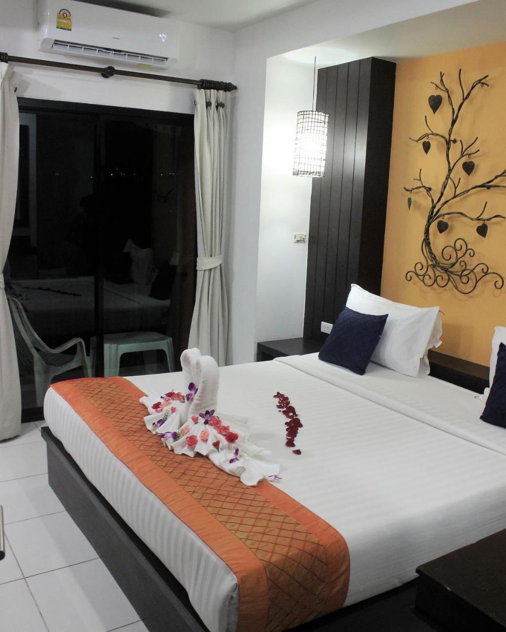 Hotel Amber residencia Phuket Exterior foto